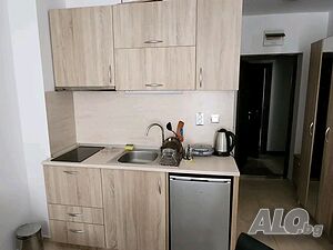нощувки комфортни и удобни студия на 100м от плажа, болницата за калолечение и 4,5 мин от центъра на поморие