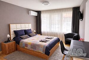 нощувки Нощувки София Широк център с гараж