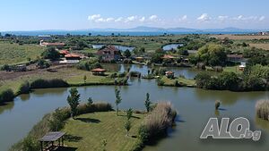 Къщи за гости Къщи за гости с езеро Кротиря за 23 човека