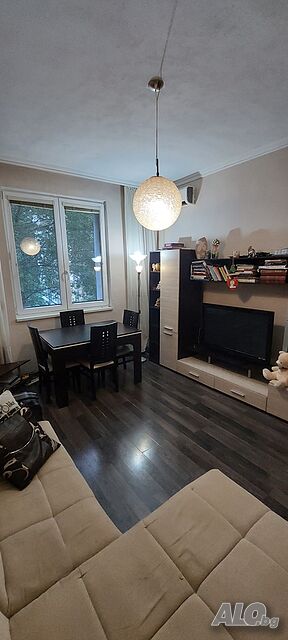 нощувки Дава под наем за нощувки, може цял месец отличен тристаен обзаведен апартамент в супер център Бургас