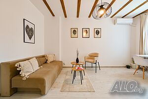 нощувки Central Sofia luxury apartment