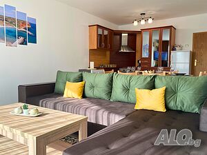 нощувки ПЪРВА ЛИНИЯ Перфектен 3 стаен апартамент на брега на морето за нощувки