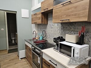 нощувки Нощувки - 4BR Central Retreat