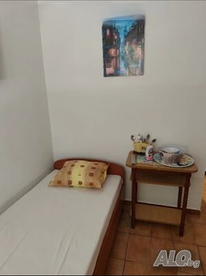 Стая под наем Уютна стая с три единични легла