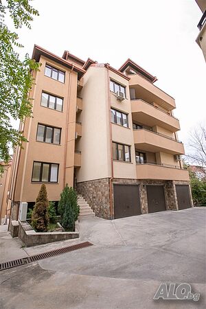 нощувки В Сандански есента идва с топлина, слънце и златна светлина.