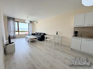 нощувки Почивка на МОРЕ на ПЪРВА линия! Varna South Bay затворен комплекс с басейн и плаж нощувки