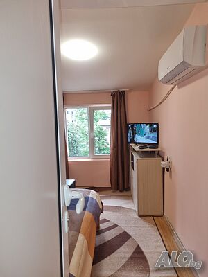  Давам под наем таванска стая за нощувки (Лъвов мост) - €20/вечер