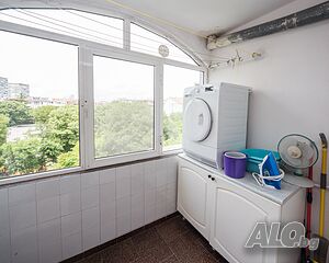 нощувки Premium Лазур Nº16 - просторен апарт - ТОП локация до централен плаж