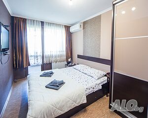 нощувки Premium Лазур Nº16 - просторен апарт - ТОП локация до централен плаж
