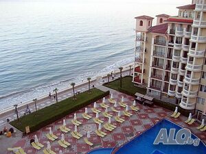 нощувки Почивка в Елените на самия бряг на морето