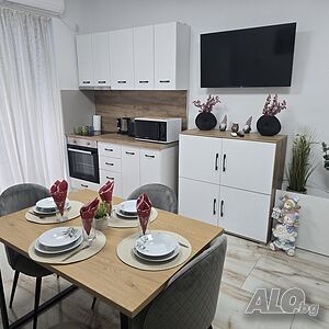 нощувки Апартамент Ива 5 център с парко място
