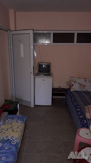 Легло в стая давам стаи под наем в сл. бряг за персонал -лято2025г.