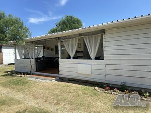 Къщи за гости Фамилно бунгало Verano, къмпинг Оазис, Лозенец