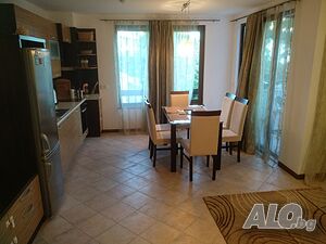 нощувки Голям апартамент 115 м. на 3-ти етаж LBRG