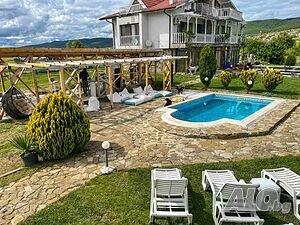  Къща за гости Джакузита и Камина за до 22 човека На 5 мин от Слънчев Бряг