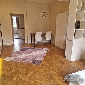нощувки Просторен апартамен до НДК