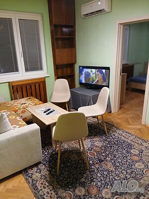 нощувки Просторен апартамен до НДК