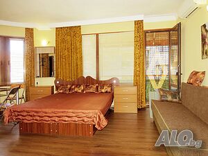 Стая под наем Поморие, студия и апартаменти ”Дивата лоза”