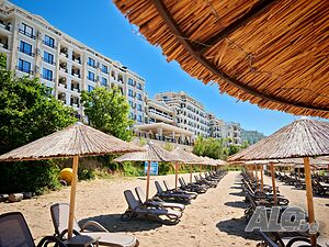 нощувки Частни апартаменти под наем в комплекс Onyx Beach Residence