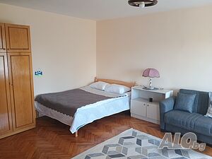 нощувки 40 кв.м/1-стаен/ет.6-от-6/асансьор/Климатик/ул. Дойран-Градската градина/Плевен.