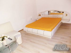 нощувки AZZARO 1- Апартамент на 1 мин. от плажа