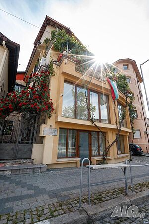  Къща за гости GUEST HOUSE Mrenitsov - Апартаменти и студиа в центъра на Пловдив (до 17 човека)