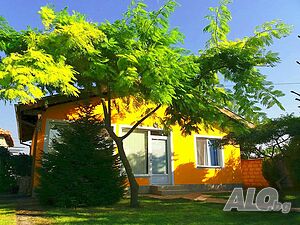 Къща за гости Аврус