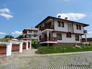 нощувки Иванини къщи в Трявна