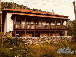 Стая под наем Ловна Резиденция Парамун в Парамун, Трън