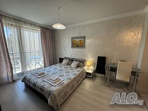 нощувки Уютно студио в комплекс ROSE GARDENS