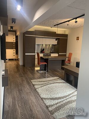 нощувки Алегрия - за командировани и гости - модерен и тих апартамент на пъпа на града