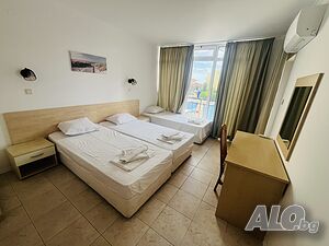 нощувки Prestige Coast Vlas, почивка на 2 минути от плажа!