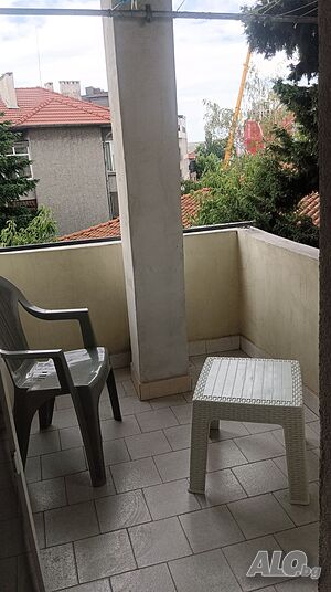 нощувки Бургас,  нощувки в голям двустаен апартамент 60 кв.м на ул. Д-р Нидер