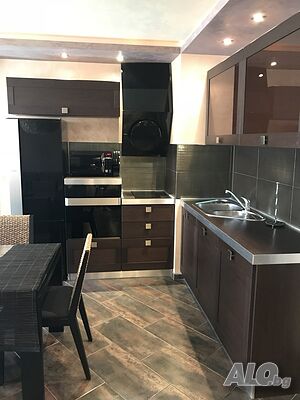 нощувки Луксозен двустаен апартамент под наем Черна перла във Варна Център Гранд мол