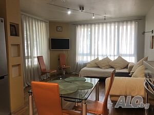 нощувки Апартамент Мелани в центъра на Варна