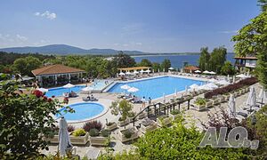 нощувки Стилно обзаведен апартамент в Санта Марина, Созопол