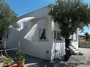 Къщи за гости Villa Four Olives, Paralia Ofrinio
