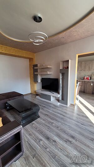 нощувки Луксозен апартамент с гледка към парк и топ център Ямбол