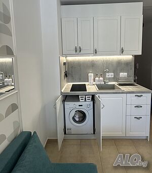 нощувки Студио Sun Vibe Studios в 5*комплекс на плаж Каваци/Смокиня