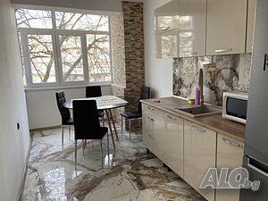 нощувки За работници в Идеален център Апартамент с 4 спални