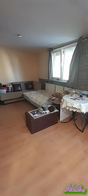 нощувки 40 кв. Апартамент- Студио за 35евро.