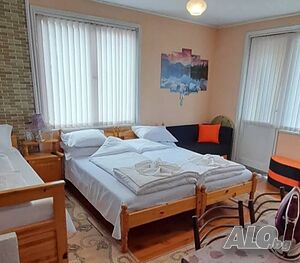  Къща за гости Трампови Сърница Крушата