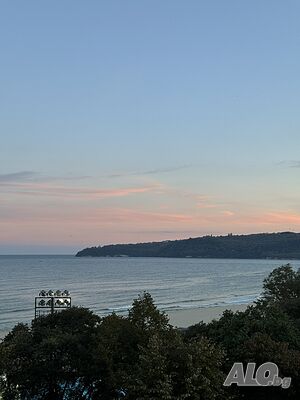 нощувки Апартамент, на центъра, пред морето