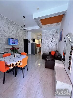 нощувки Уютен апартамент с двор в Поморие